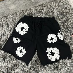 Denim tears shorts (sizes next pic)