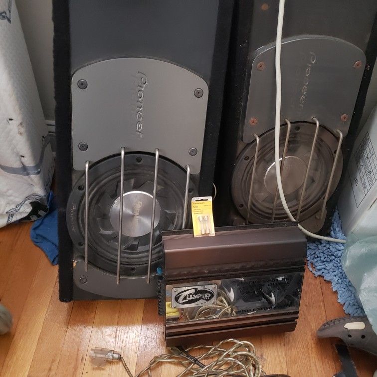 Pioneer Premier Speaker Combo With Cuspid USA CPA-2201 BK 400×4 Channel Mobile Audio System