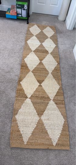 Runner Rug 2’ x 8’