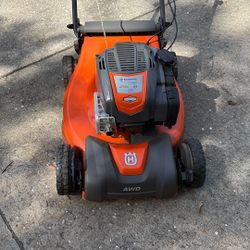 Husqvarna  Self Propelled -Mower Runs Well
