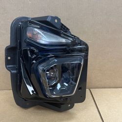 For 2019 2020 2021 2022 Chevrolet Blazer Headlight Driver Side Passenger Side