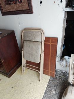 Card table 2 chairs