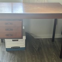 Wooden desk - Drexel