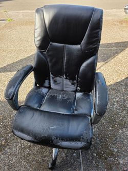 Free Worn Black Office Chair