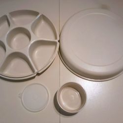 Tupperware Divided Serving Tray