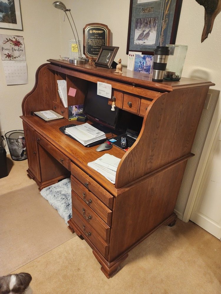 Classic 5 Ft Roll Top Desk