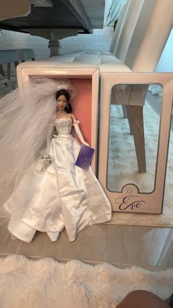 Eve - The Art of Fashion” by Susan Wakeen. Collectors doll