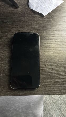 iPhone 15 for Sale – Great Condition, Needs Minor Repairs