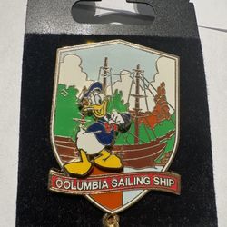 Disneyland Passholder E Ticket Collection Columbia Sailing Ship Donald Pin LE