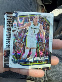 2025 Panini WNBA Prizm Basketball White Seismic Prizm Paige Bueckers Wings