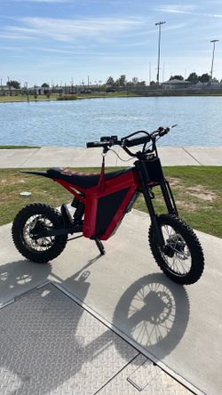 Red tuttio