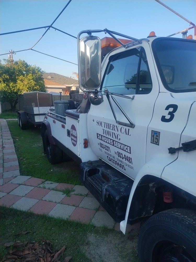 1989 C60 GMC 2 Ton Tow Truck