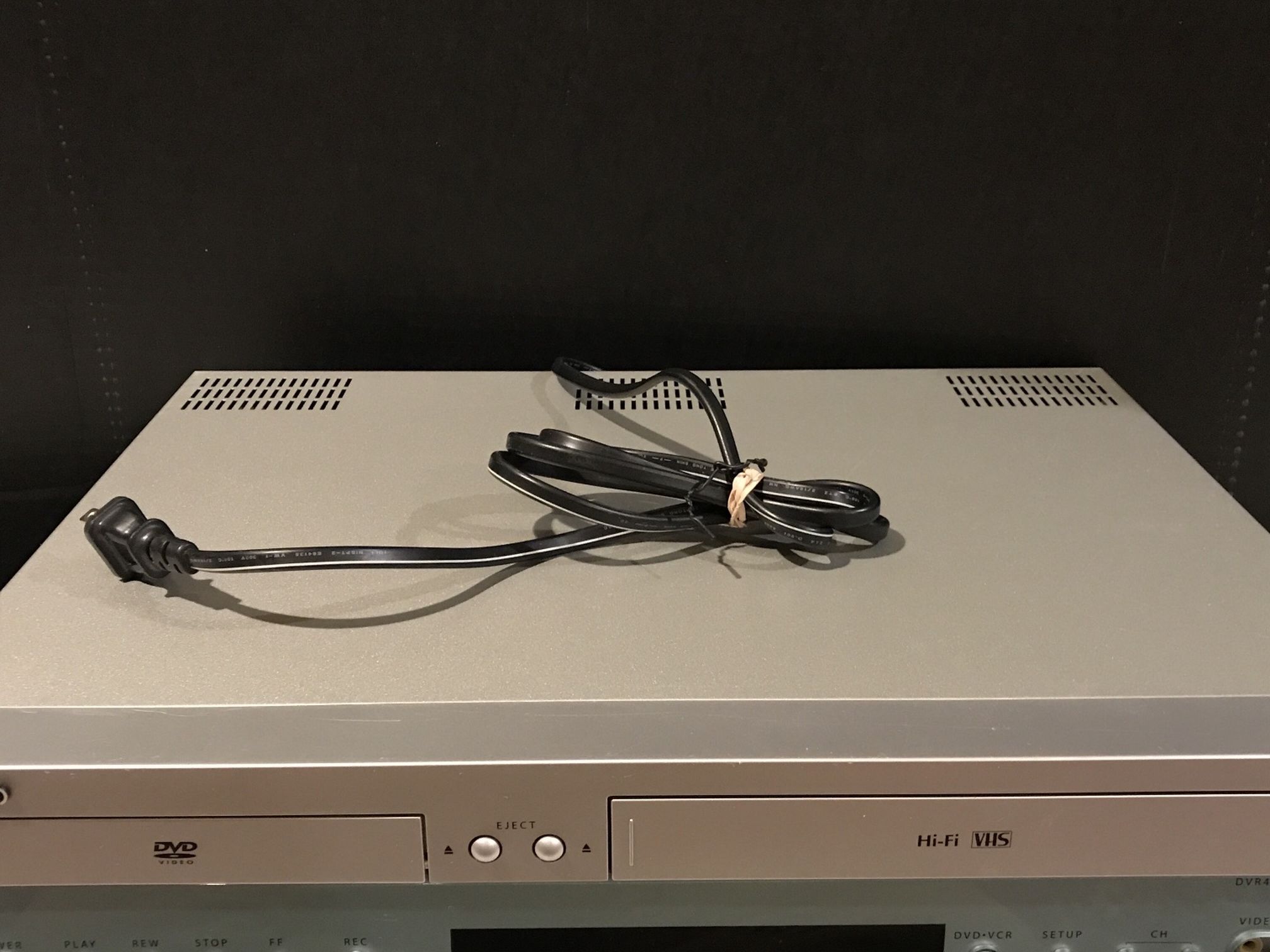 Go Video DVR4300 DVD Player VCR w/ Cables SERVICED & TESTED!!