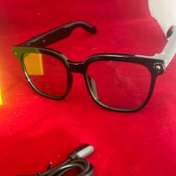 Smart Glasses with Camera 