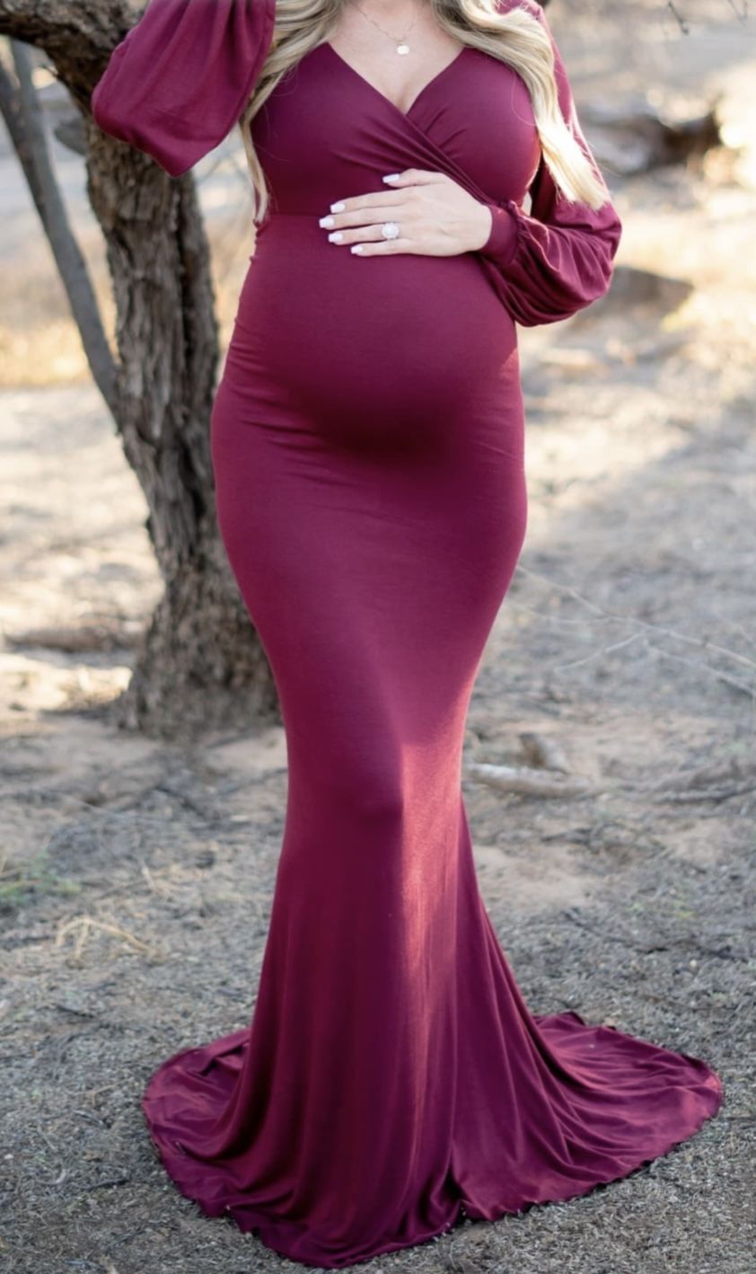 Sexy Mama Maternity Bishop Sleeve Sweetheart Gown with Mini Train