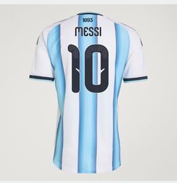 Argentina 26 Home Messi Authentic Jersey