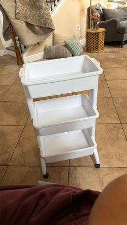 Rolly Shelf