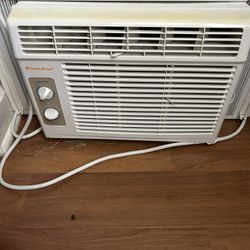 Window AC Unit