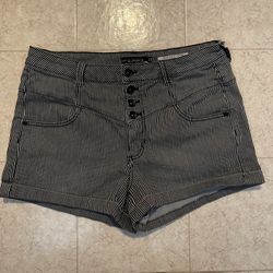 women's striped shorts