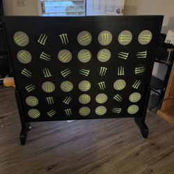 Giant Connect 4 Game 