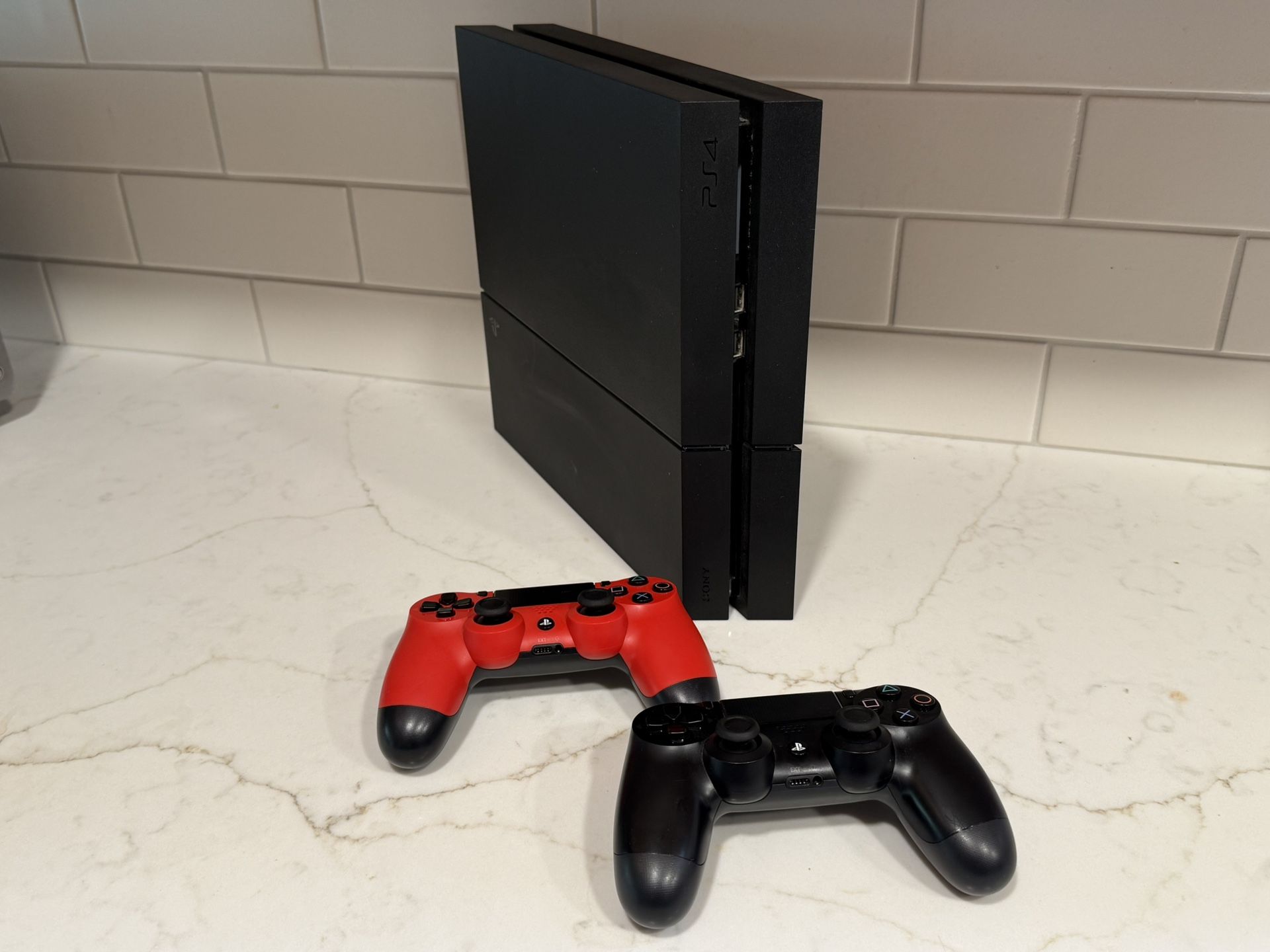 PS4 CLEAN Plus 2 Remotes