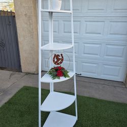 Corner Shelf Stand 🌱