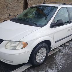 2005 Chrysler Town & Country