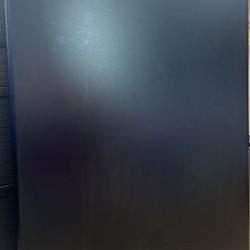 Kenmore 2.5 cu-ft Refrigerator - Black