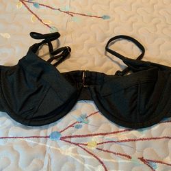 Elise Black Bathing Suit Top - Underwire - size Smalll