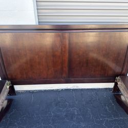 Queen Slay Bedroom , Double Dresser and Mirror