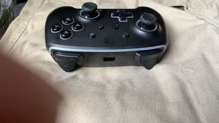 Nintendo Switch Pro Controller