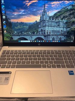 HP touchscreen laptop basically new