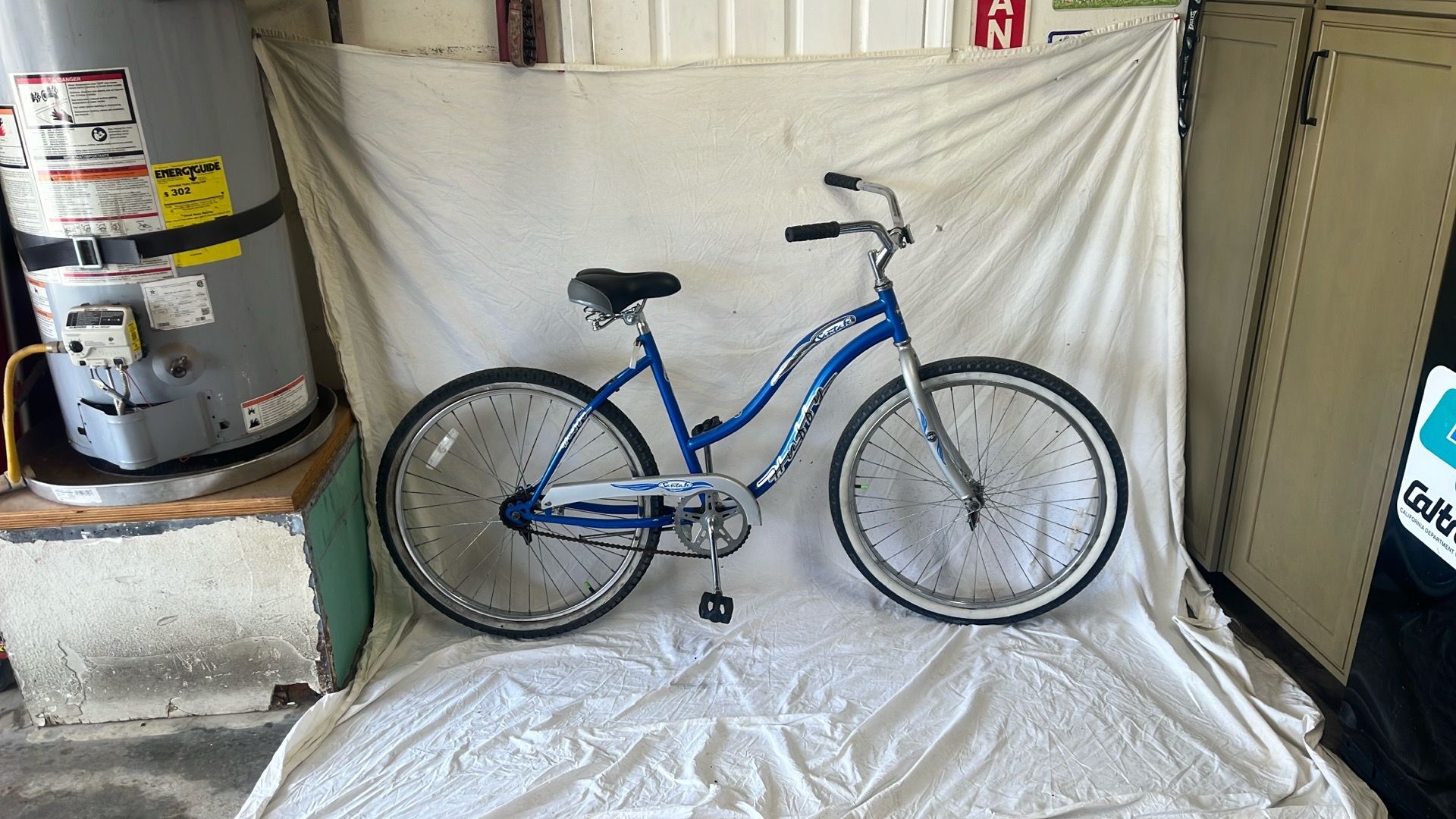 HUFFY brand 26” single speed, coaster Brake beach cruiser, bicycle, ready to ride as pictured