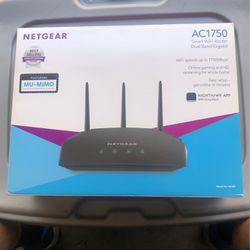 Net gear AC1750 Smart WiFi Router 