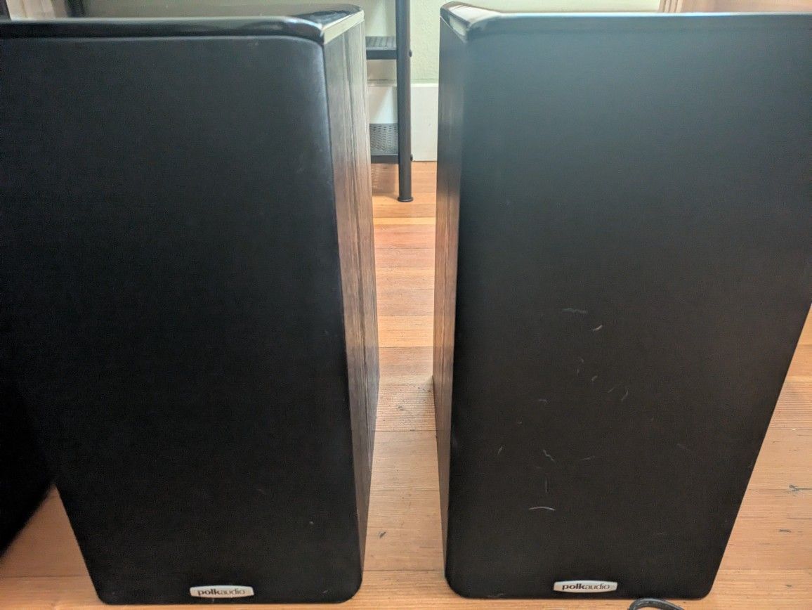 Polk Bookshelf Speakers (Pair)
