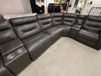 Beryton 7-Piece Power Reclining Sectional