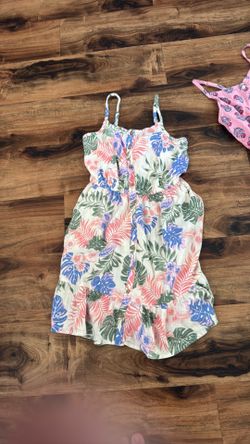Old navy dress size xl (14-16).So dress. Size  L(10-12)