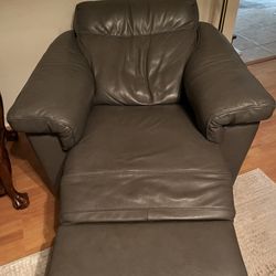 1 Or 2 Large Leather Power Recliners