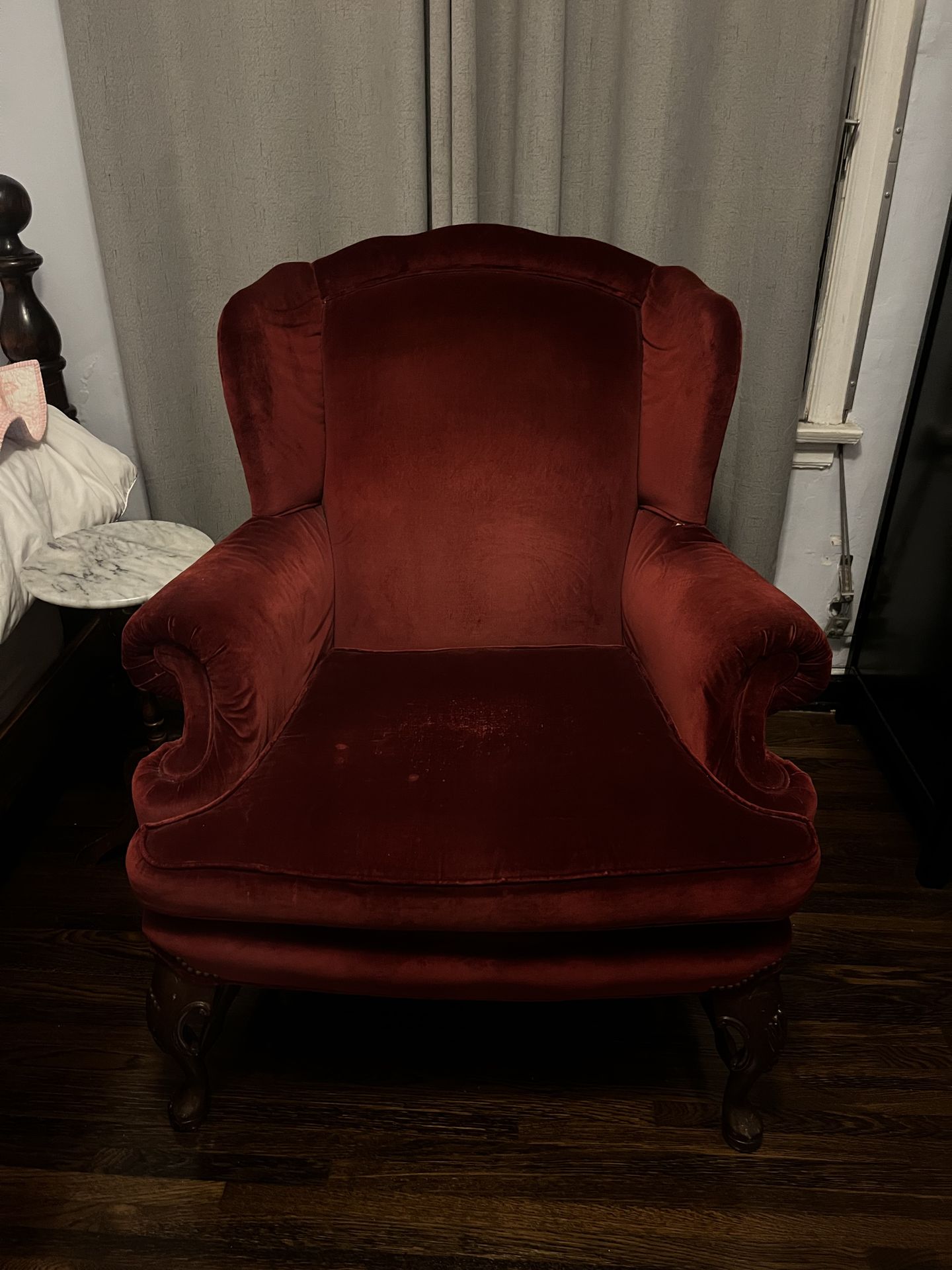 vintage red velvet chair