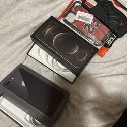 iPhone Boxes ,Cases and Chargers 