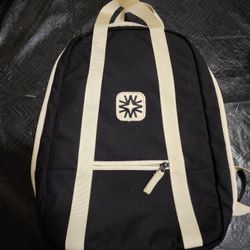WALKER GOODS BLACK BACKPACK