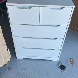Dresser 5 Drawers