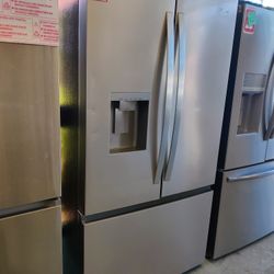 New Whirlpool
30 cu. ft. French Door Refrigerator in Fingerprint Resistant Stainless Finish with 
