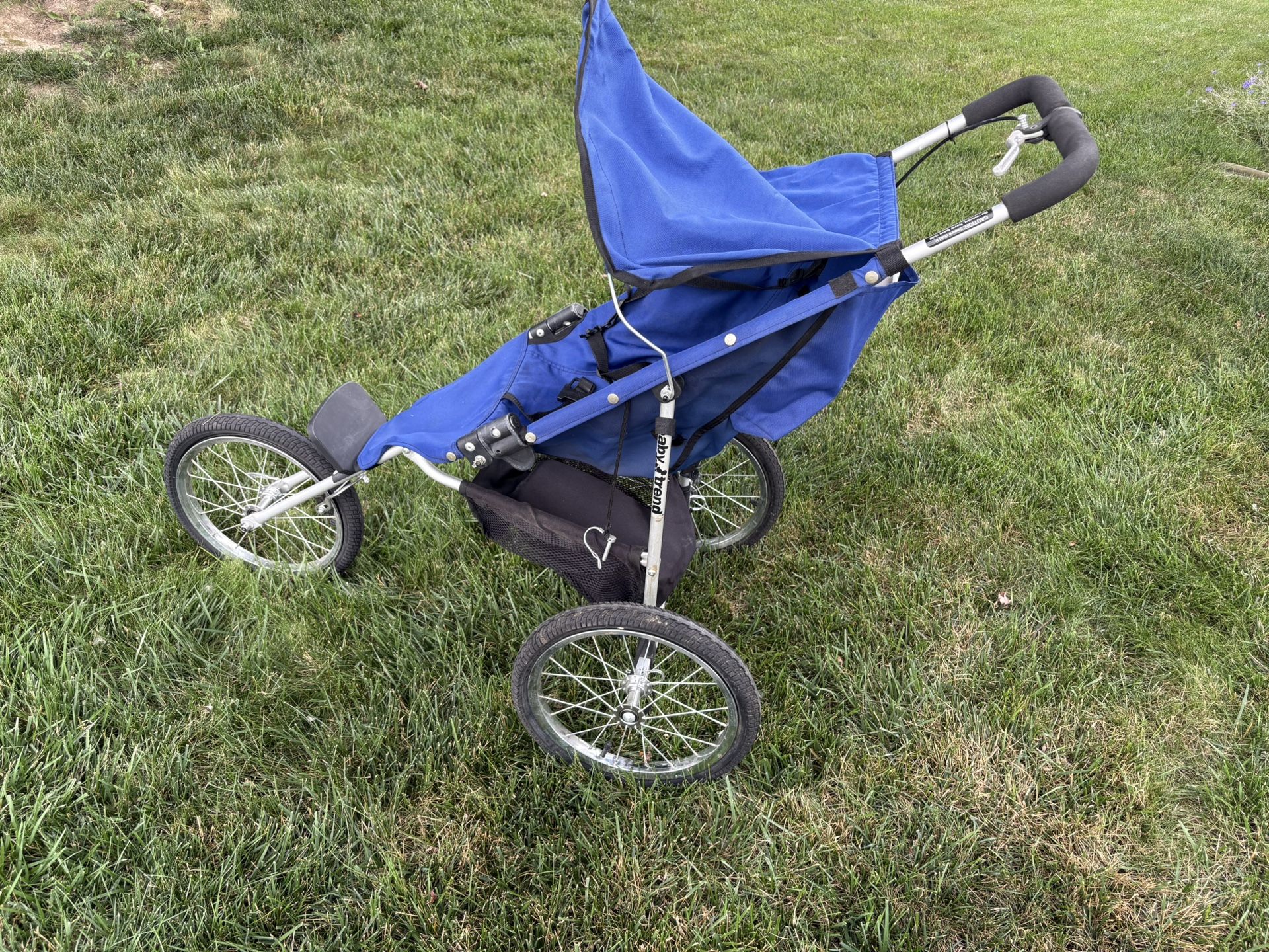 Slightly- Used Running And Walking Stroller