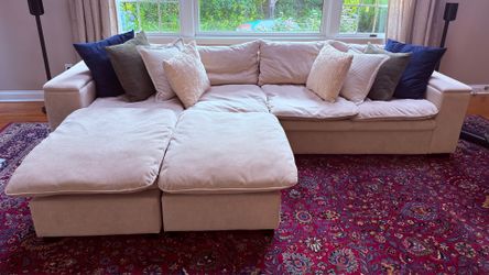 122” Modular Sectional Sofa | Excellent Condition | Armrest Storage
