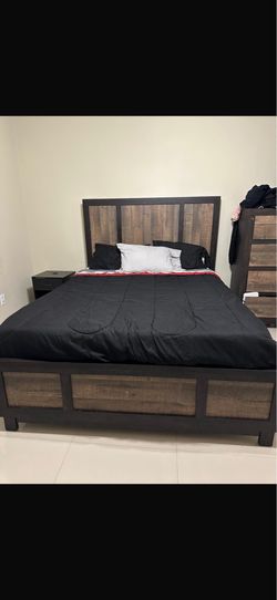 Queen bed set