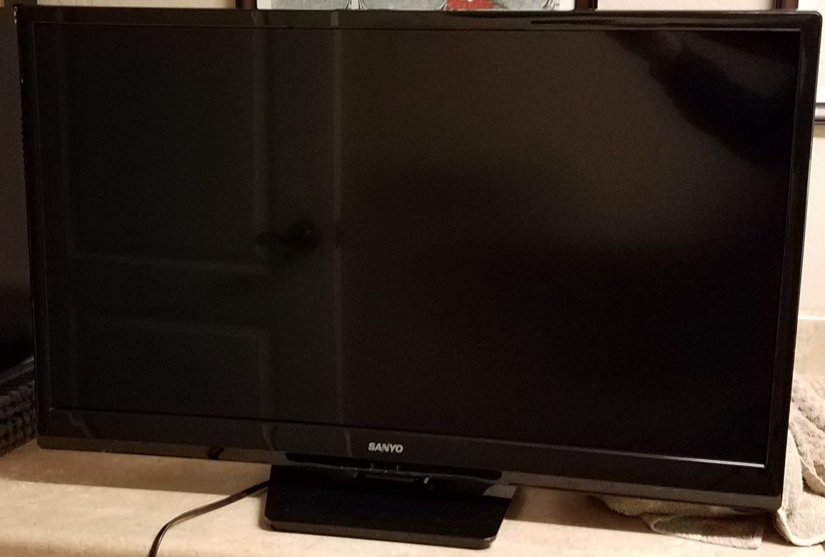Sanyo 32 inch TV model FW32D06F for Sale in Phoenix, AZ OfferUp
