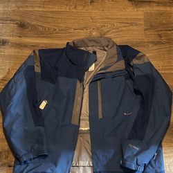 THE north face Hyvent Jacket  LARGE 