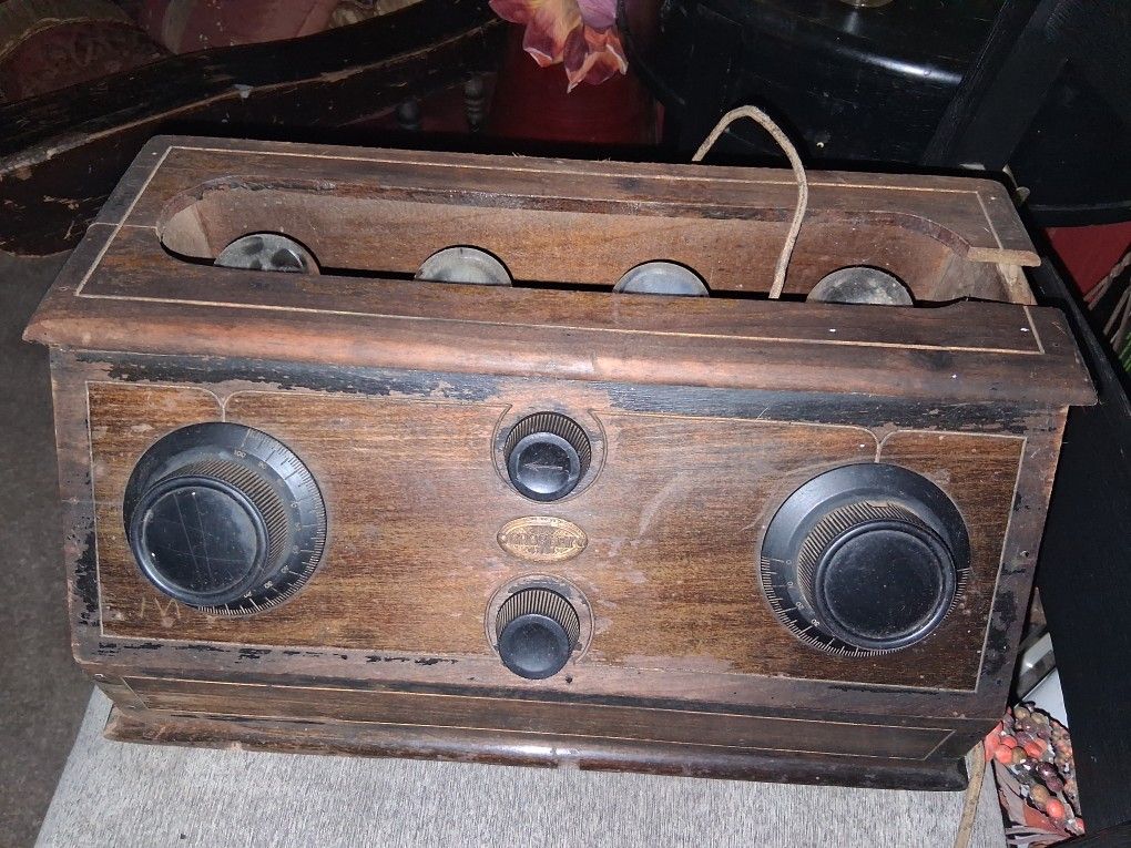 Crosley Tube Radio From The 1920's