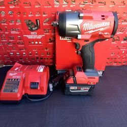 MILWAUKEE M18 FUEL 18V LITHIUM-ION BRUSHLESS CORDLESS 1/2-IN. IMPACT WRENCH W/ FRICTION RING KIT W/ 5.0 AH BATTERY AND CHARGER INCLUDED